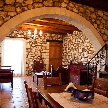 Tsivaras Villas Pokoj fotografie